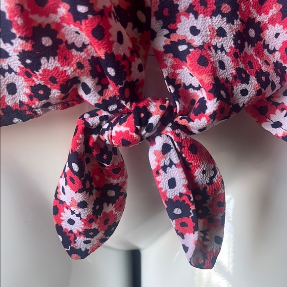 Michael Kors White and Pink Short Sleeve Blouse Size XL - Picture 4 of 7